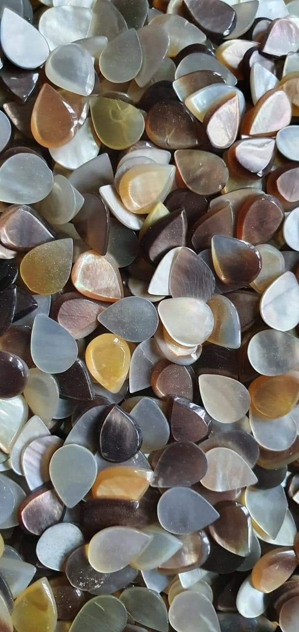Carved Leaf Shell Beads